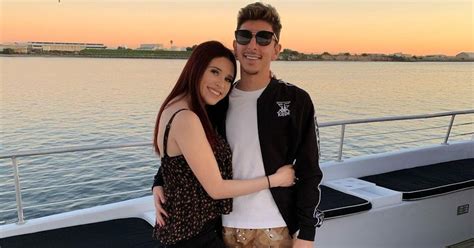 Kaelyn faze rug - Some Interesting Facts About FaZe Rug. FaZe has been seen in many videos with his parents including “New Year Family Party” uploaded on 01 January 2016. His Zodiac sign is Scorpio. He owns a pet dog whose name is Lola. FaZe loves to play video games and attend the parties in his leisure time. He has a tattoo on his body.